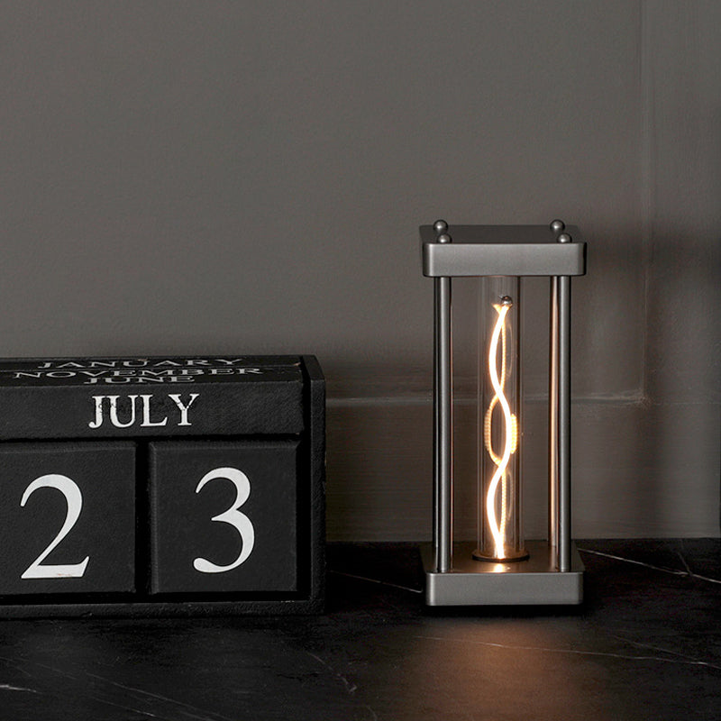 TT-3 Square Line Lamp – Bauhaus Style Geometric Ambient Table Light, Modern LED Decorative Desk Lamp