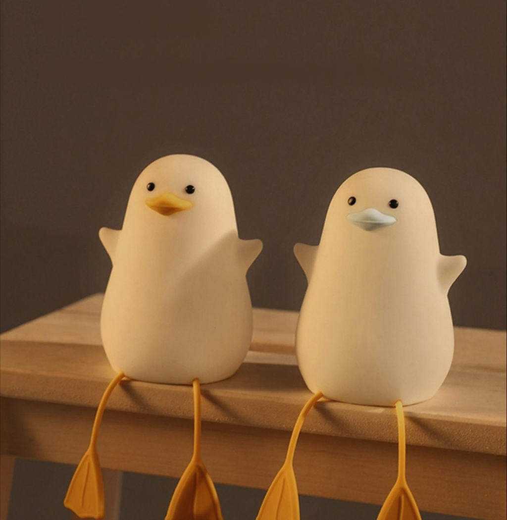 Dashing Seagull Night Light – Soft Silicone Tap Control Bedside Lamp with Timer and Phone Holder, Rechargeable LED Sleep Companion Light