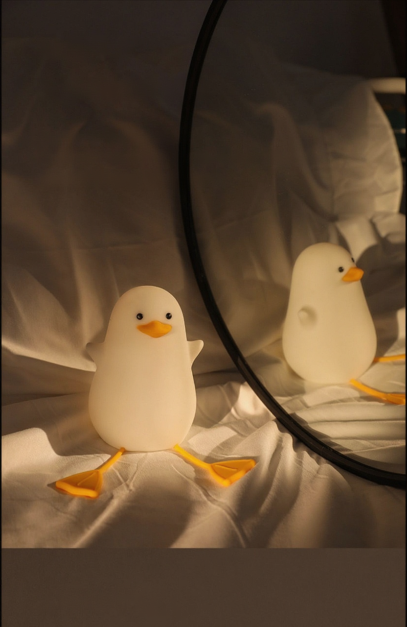 Dashing Seagull Night Light – Soft Silicone Tap Control Bedside Lamp with Timer and Phone Holder, Rechargeable LED Sleep Companion Light