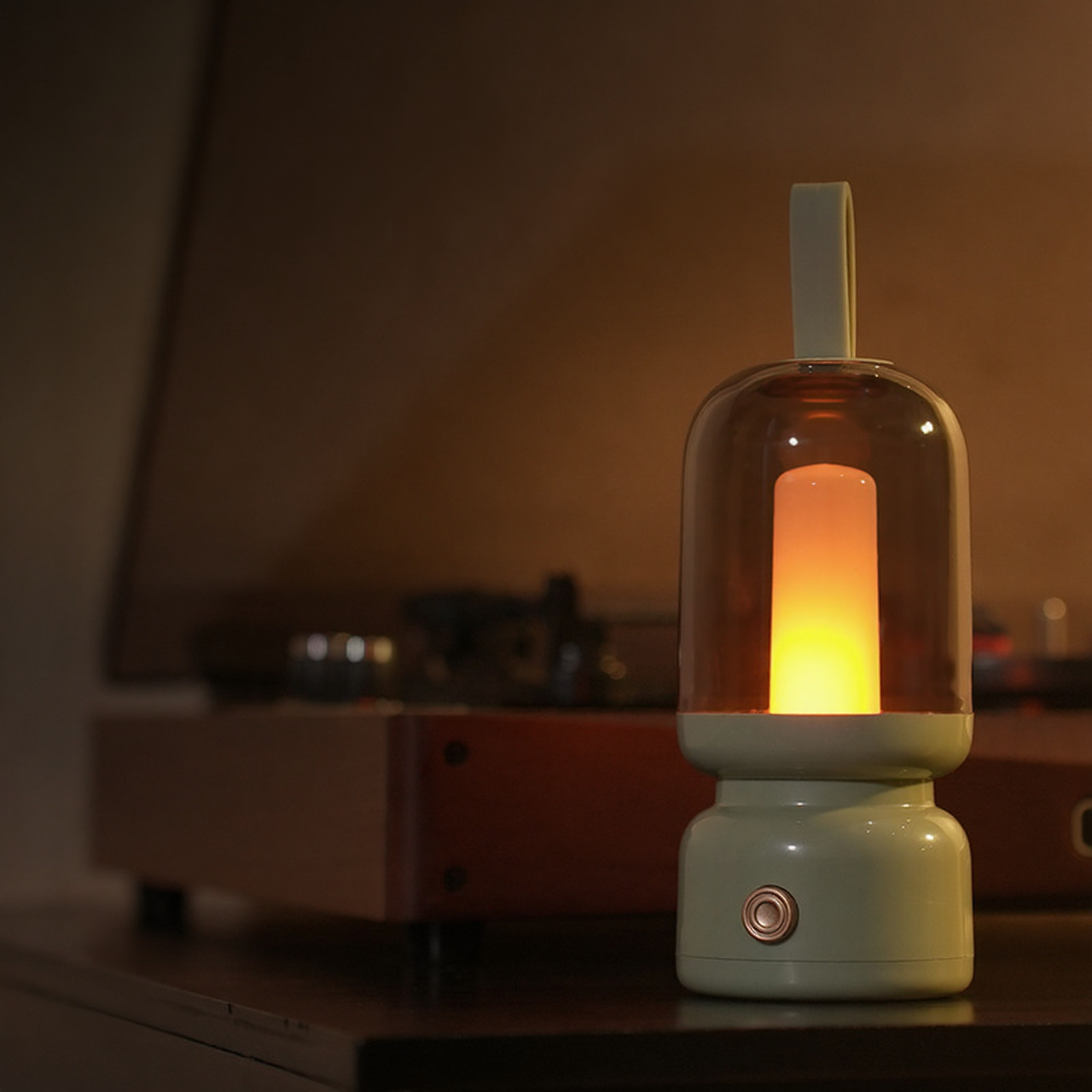 Lantern Night Lamp – Vintage Candlelight Handheld Ambient Light with Retro Design, Portable Rechargeable Decorative Lamp